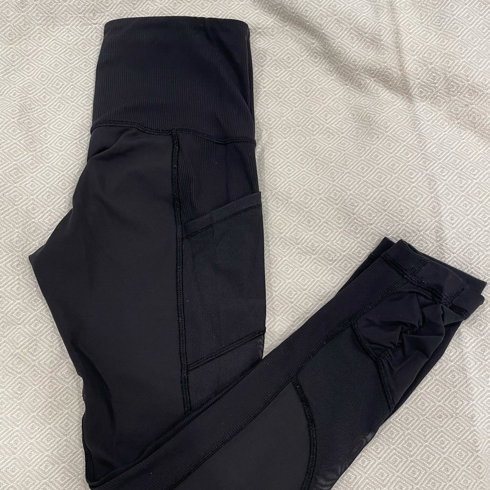 Lululemon ribbed, high-waist, black mesh leggings